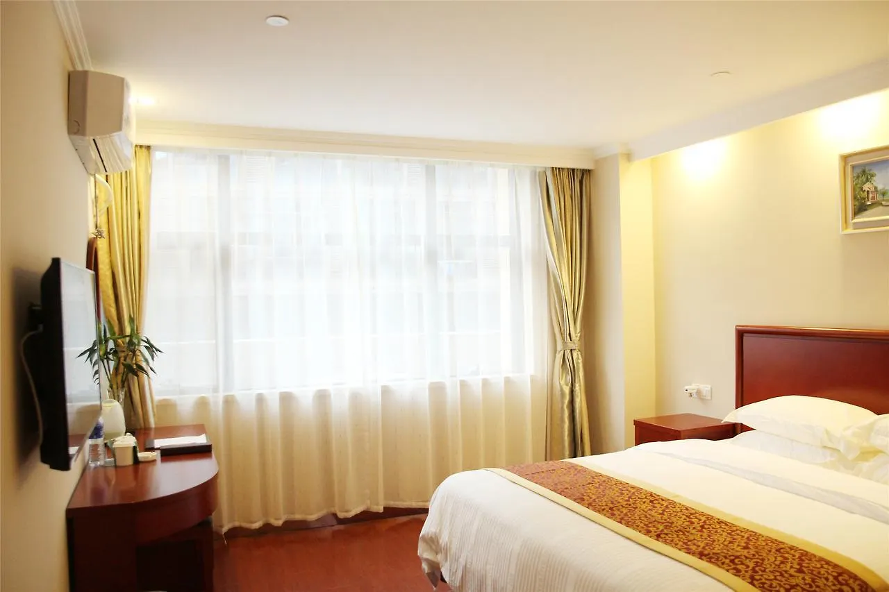 Greentree Inn Hainan Sanya Chunyuan Seafood Square Express Hotel