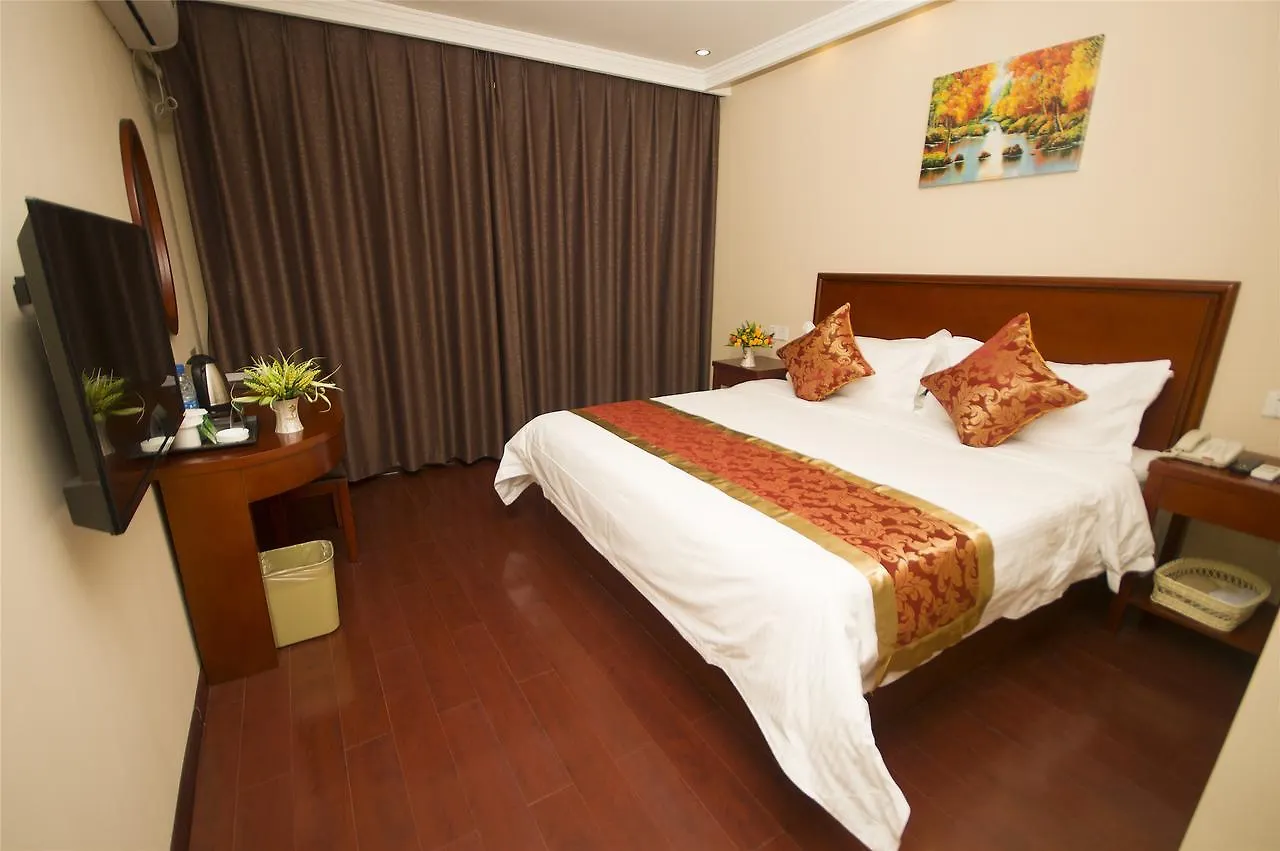 ***  Greentree Inn Hainan Sanya Chunyuan Seafood Square Express Hotel China